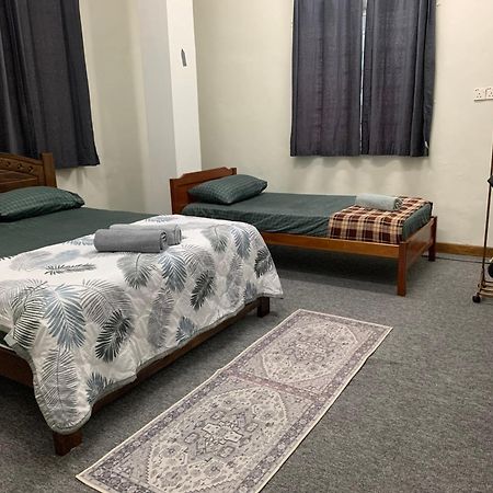 La Wood Homestay Kampung Kuala Besut Екстериор снимка